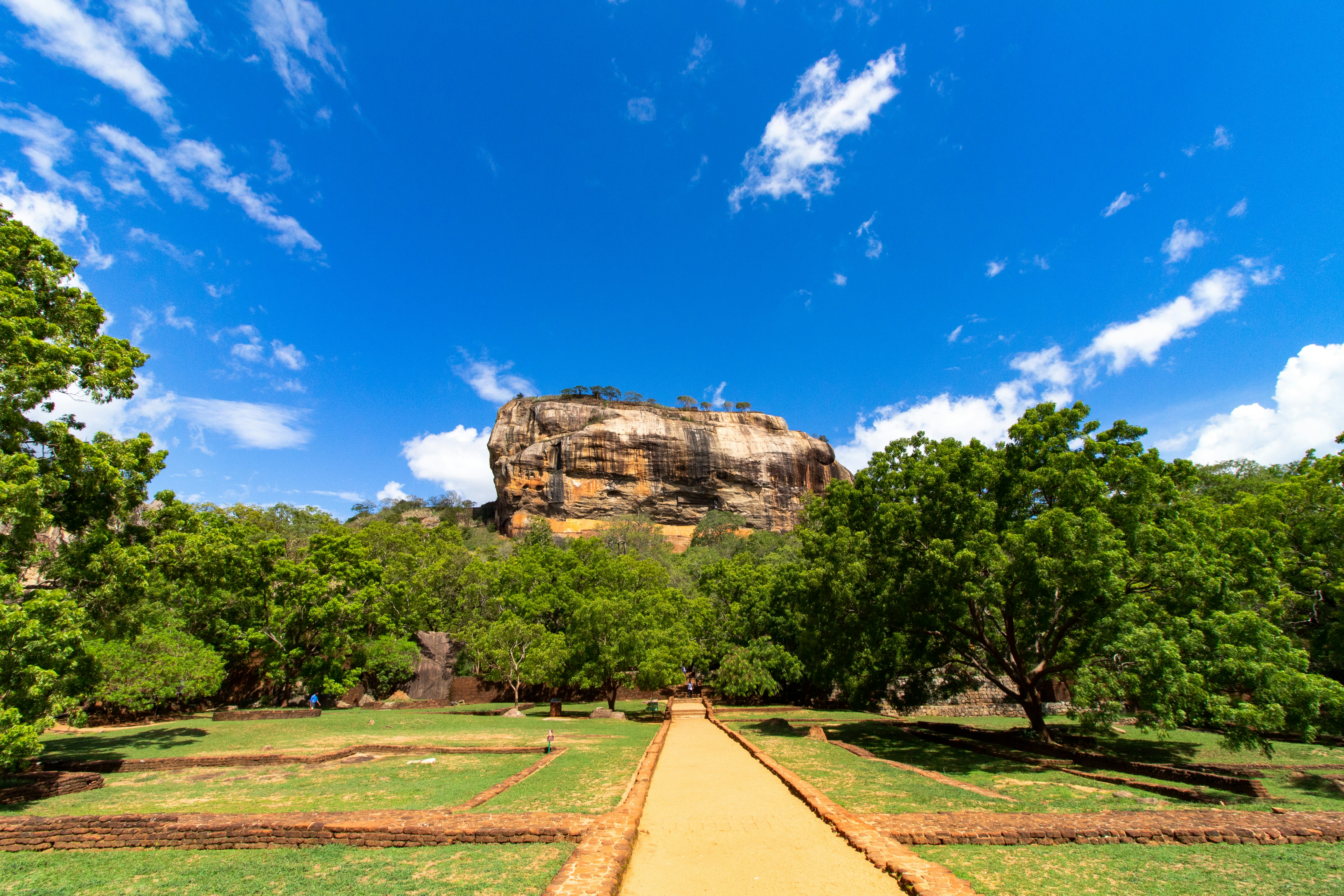 Sigiriya Rock Fortress day tour with taxi service Sri Lanka